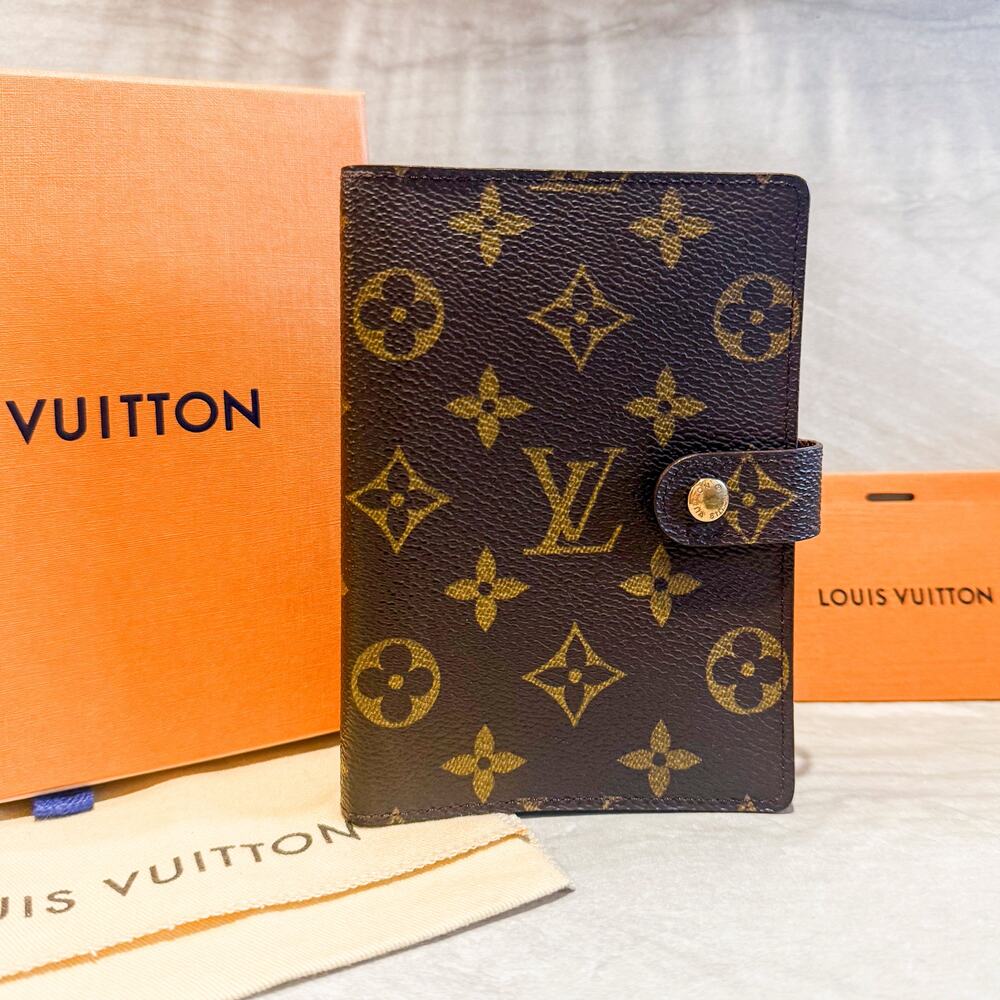 Louis Vuitton Small Ring Agenda Cover